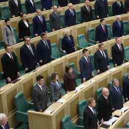 Das russische Parlament gibt Putin gruenes Licht fuer die Entsendung