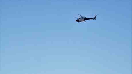 Ein weiterer Hubschrauber stuerzt im Strandbereich ins Wasser — World
