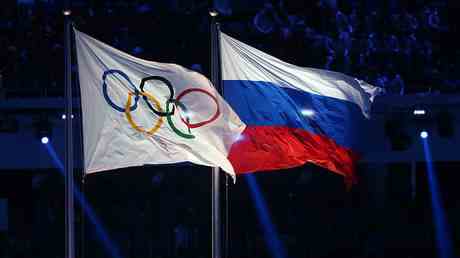IOC fordert weltweites Verbot der russischen Flagge und Hymne bei