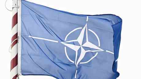 Kosovo bittet um permanente US Basis NATO Mitgliedschaft — World