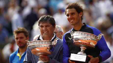 Nadals Onkel uebergibt Djokovic einen GOAT Bruch — Sport