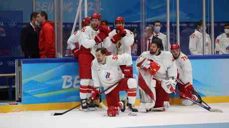Russischer Eishockeystar schlaegt nach der Silbermedaille in Peking auf „Schissfresser