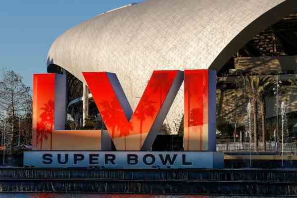 So streamen Sie den Super Bowl 2022 – Tech