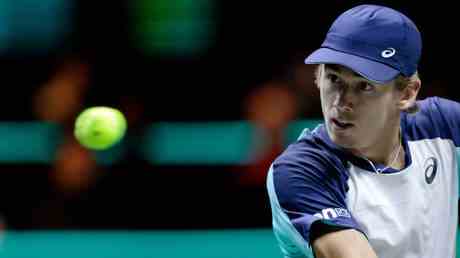 Tennisstar reagiert auf „polizeiliche Ermittlungen wegen „gefaelschter Covid Paesse – Sport