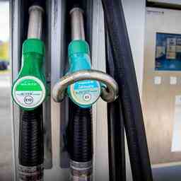 Benzinpreis steigt weiter stark Dienstag ueber 240 Euro pro Liter