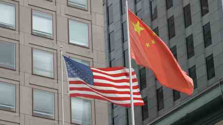 China erteilt den USA eine „Eindaemmungs Warnung — World