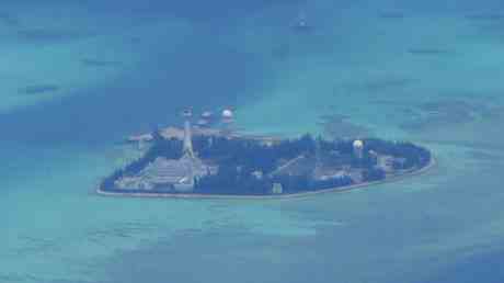 China reagiert nachdem die USA behaupten es habe Inseln „militarisiert