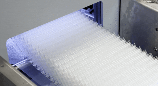 Das MIT Spin off OPT steigert die Produktion seines 3D gedruckten Nasentupfers –