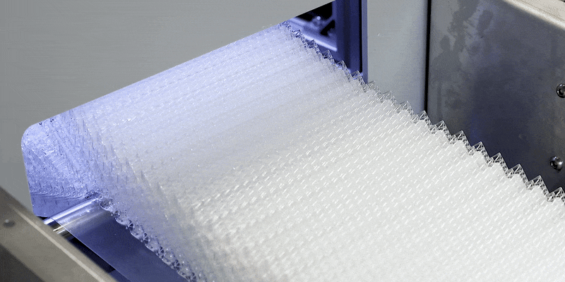 Das MIT Spin off OPT steigert die Produktion seines 3D gedruckten Nasentupfers –