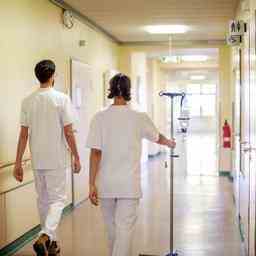 Der Druck auf die Krankenhaeuser in Limburg steigt aufgrund vieler