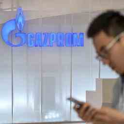 Der niederlaendische Gazprom Chef tritt wegen des Krieges in der Ukraine