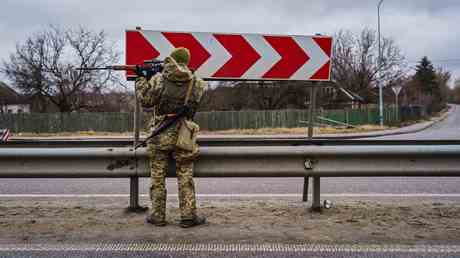 Deutschland spielt Extremisten herunter die zum Kampf in die Ukraine