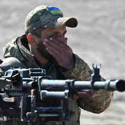 Die Ukraine ignoriert die russische Forderung die Waffen in Mariupol