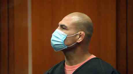 Ex UFC Champion Velasquez verweigerte Kaution unter versuchten Mordvorwuerfen — Sport