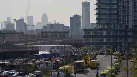 Giftiges Gas bringt mehrere Menschen in London ins Krankenhaus —