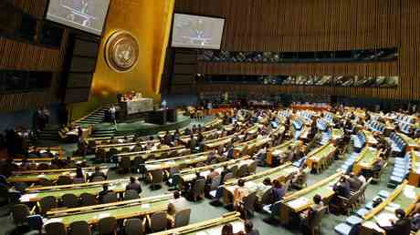 Pakistans Premierminister begruesst UN Resolution zur Bekaempfung von Islamophobie — World