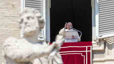Papst Franziskus spricht ueber Atomkrieg und „den Tag danach —
