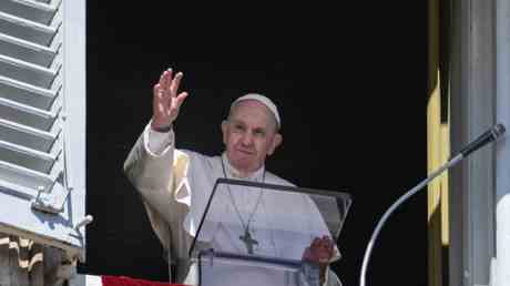 Papst spricht sich gegen Sanktionen aus und fordert mehr Frauen