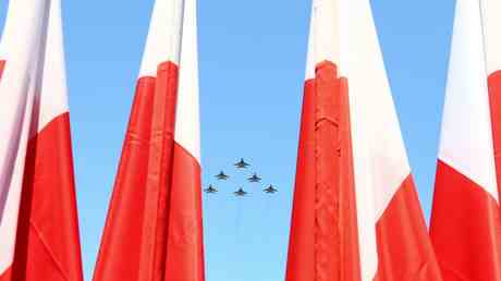 Polen fordert die Nationen auf „weiterzumachen nachdem die USA das