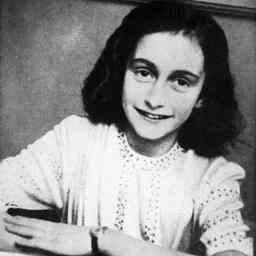 Verlag stoppt Verkauf von Buch ueber Verrat an Anne Frank