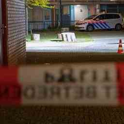 Zwollenaar steckt nach naechtlichen Messerstichen auf Ceintuurbaan fest