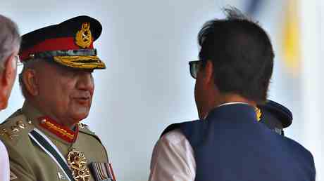 Der pakistanische Armeechef strebt engere Beziehungen zu den USA an