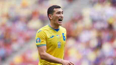 Der ukrainische Star fordert eine weitere Verschiebung der WM Qualifikation —