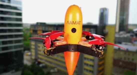 Diese Kamikaze Drohne opfert ihre eigenen Rotoren um andere Drohnen auszuschalten