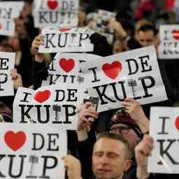 Fan Vereinigung freut sich ueber Abbruch der Plaene fuer Nieuwe Kuip