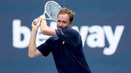 French Open verdeutlicht Medwedews Haltung inmitten eines moeglichen Wimbledon Verbots –
