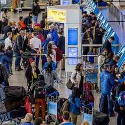 KLM storniert Fluege am Wochenende nach einem Anruf um Chaos
