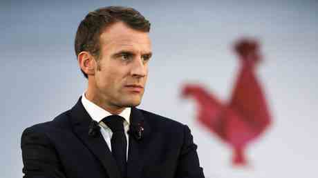 Macron stimmt mit Le Pen ueber die Amtszeit des Praesidenten