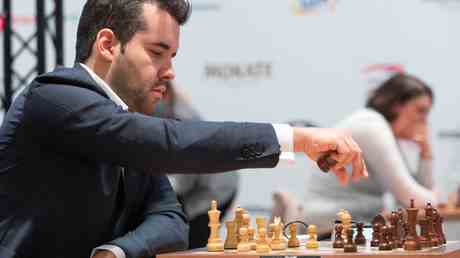 Schachchef gibt bekannt ob russische Spieler aufgefordert werden Putin „denunzieren