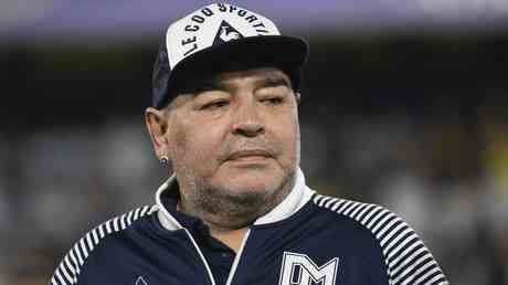Staatsanwaelte stellen neue Forderungen zum Tod von Maradona — Sport