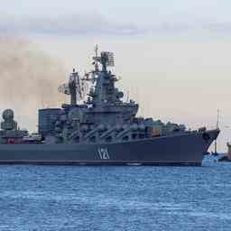 Uebersicht Unklar ob russisches Kriegsschiff nach Explosionen noch flott