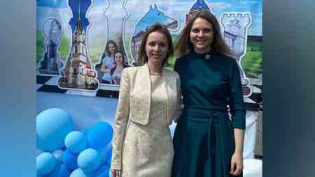 Ukrainische Schachschwestern klaeren Kontroverse um Anti Russland Briefe — Sport
