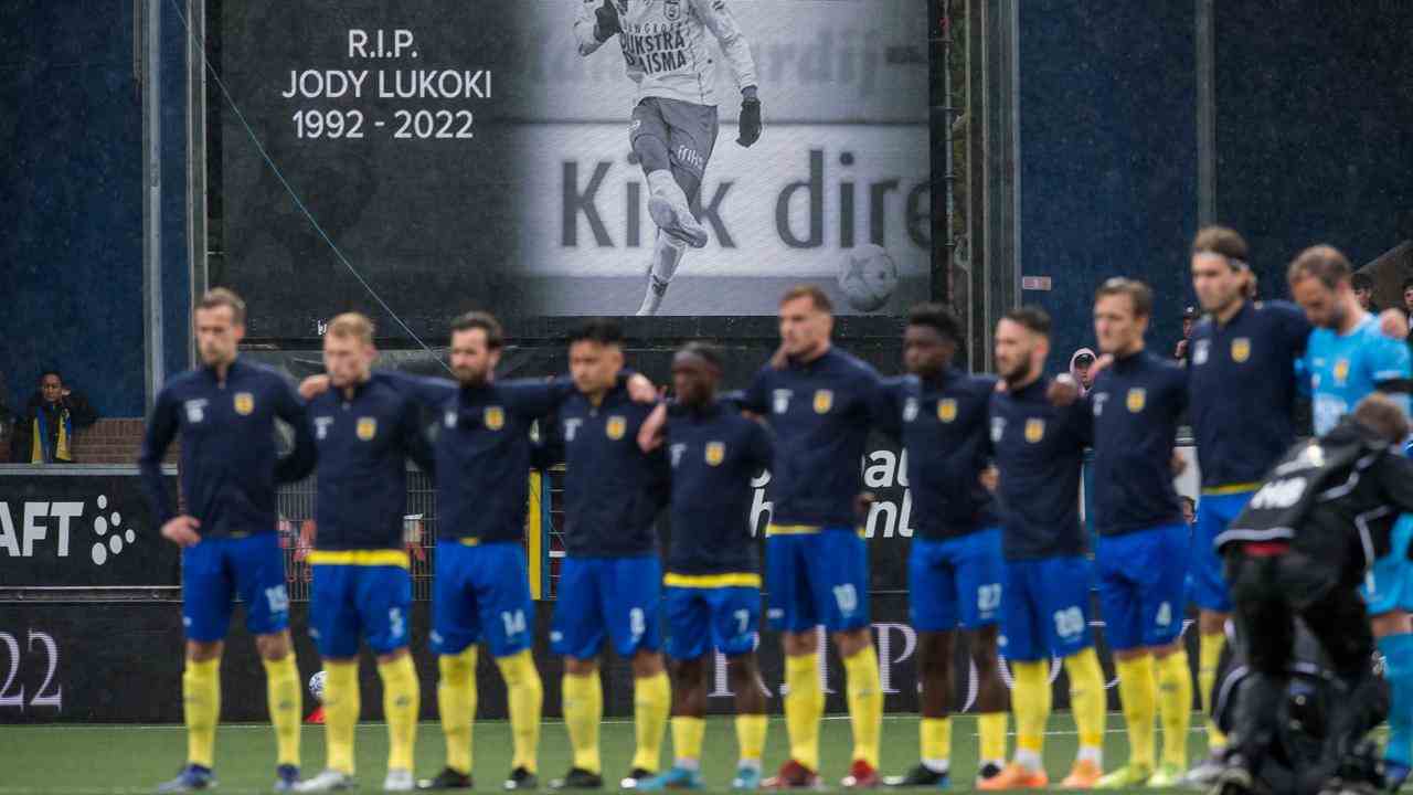 Lukoki wurde auch beim SC Cambuur gedacht.  In der Saison 2013/2014 spielte er auf Leihbasis in Friesland.