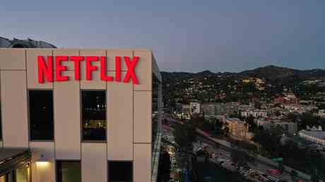 Aktionaere verklagen Netflix — World