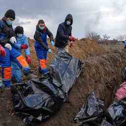 Bisher 16000 zivile Leichen in Massengraebern in Mariupol gefunden