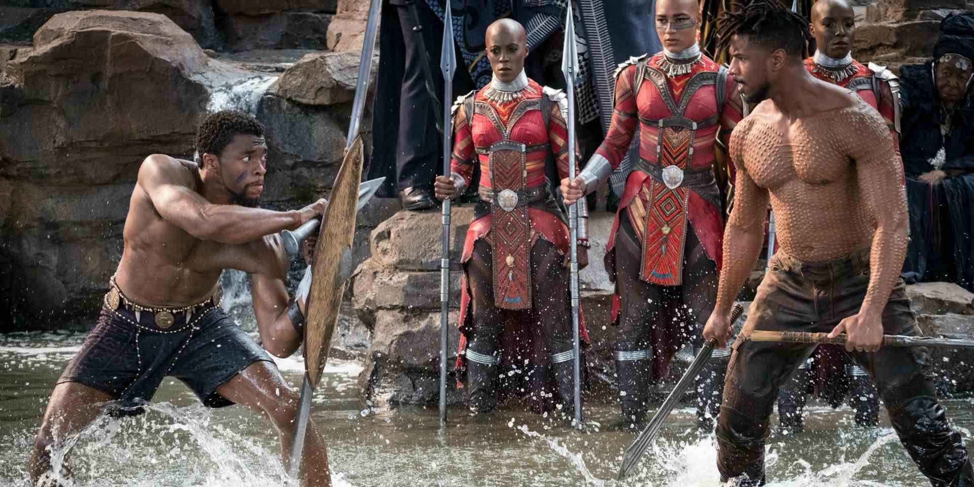 Chadwick Boseman Black Panther Wakanda bietet das nicht kolonialisierte schwarze Land, den bedeutungsvollen schwarzen Superhelden als Symbol