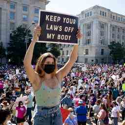 Das strengste Abtreibungsgesetz der USA vom Gouverneur von Oklahoma unterzeichnet