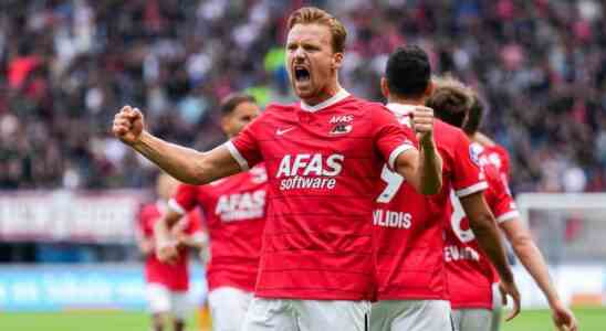Der eingewechselte Aboukhlal schiesst AZ gegen Heerenveen ins Endspiel