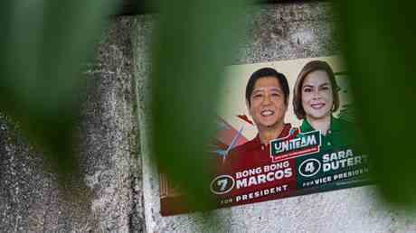 Die Philippinen entscheiden sich bei der Praesidentschaftswahl fuer bekannte Namen