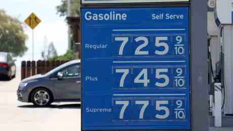 Die US Kraftstoffpreise erreichen vor dem Memorial Day neue Hoechststaende —