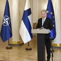 Finnischer Praesident ist fuer NATO Mitgliedschaft Bewerbung am Samstag erwartet
