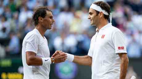 Nadal und Federer sagten sie sollten die russische Haltung klarstellen