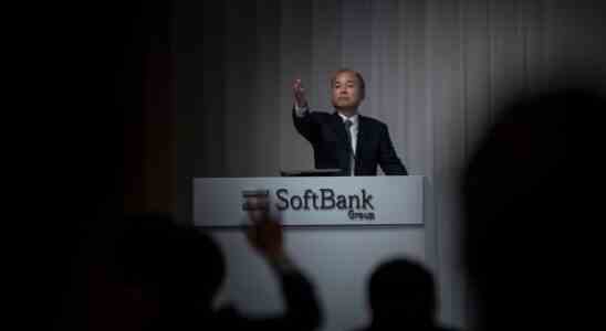 SoftBank will Startup Investitionen dieses Jahr um mehr als die Haelfte