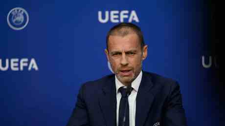 UEFA Chef beklagt Sanktionen gegen russische Fussballer — Sport