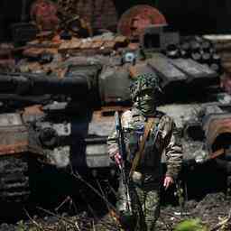 Ukrainische Truppen gewinnen an Boden und naehern sich der belagerten