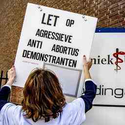 Utrechter Nieuwsblad Frauen in Abtreibungsklinik werden „Moerder genannt